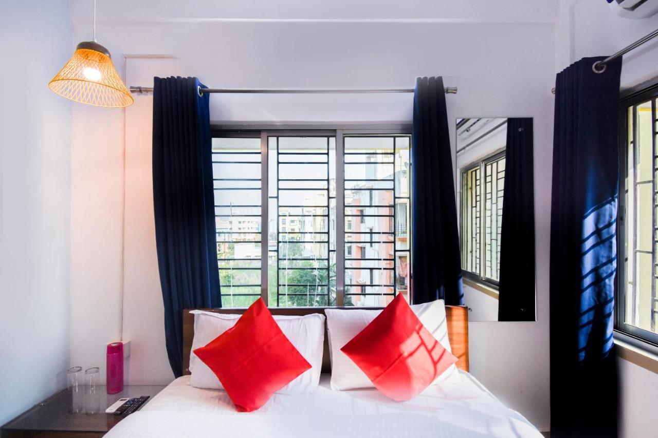 Oyo Flagship Mishika Homes コルカタ エクステリア 写真